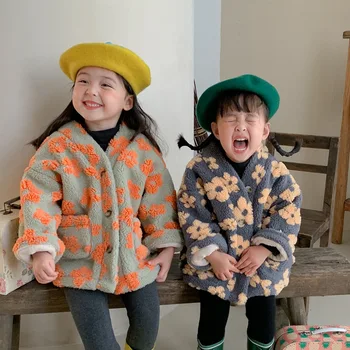 Пальто для девочек 2023, зимняя Корейская детская теплая куртка, флисовое детское пальто с V-образным вырезом, объемный цветок, плюс бархатное пальто